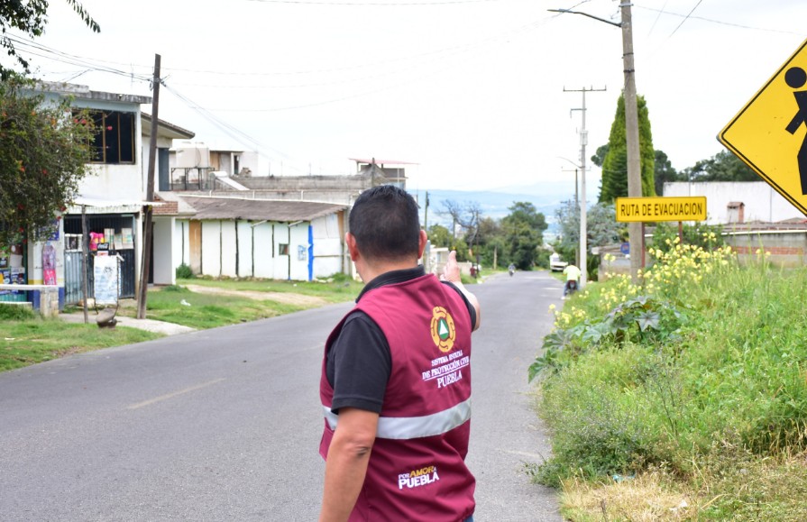 Recorren y evalúan rutas de evacuación del Popocatépetl
