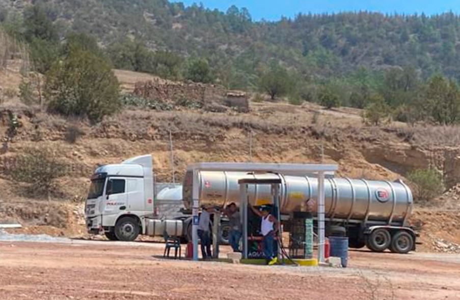 Clausura de gasolinera irregular en Aquixtla