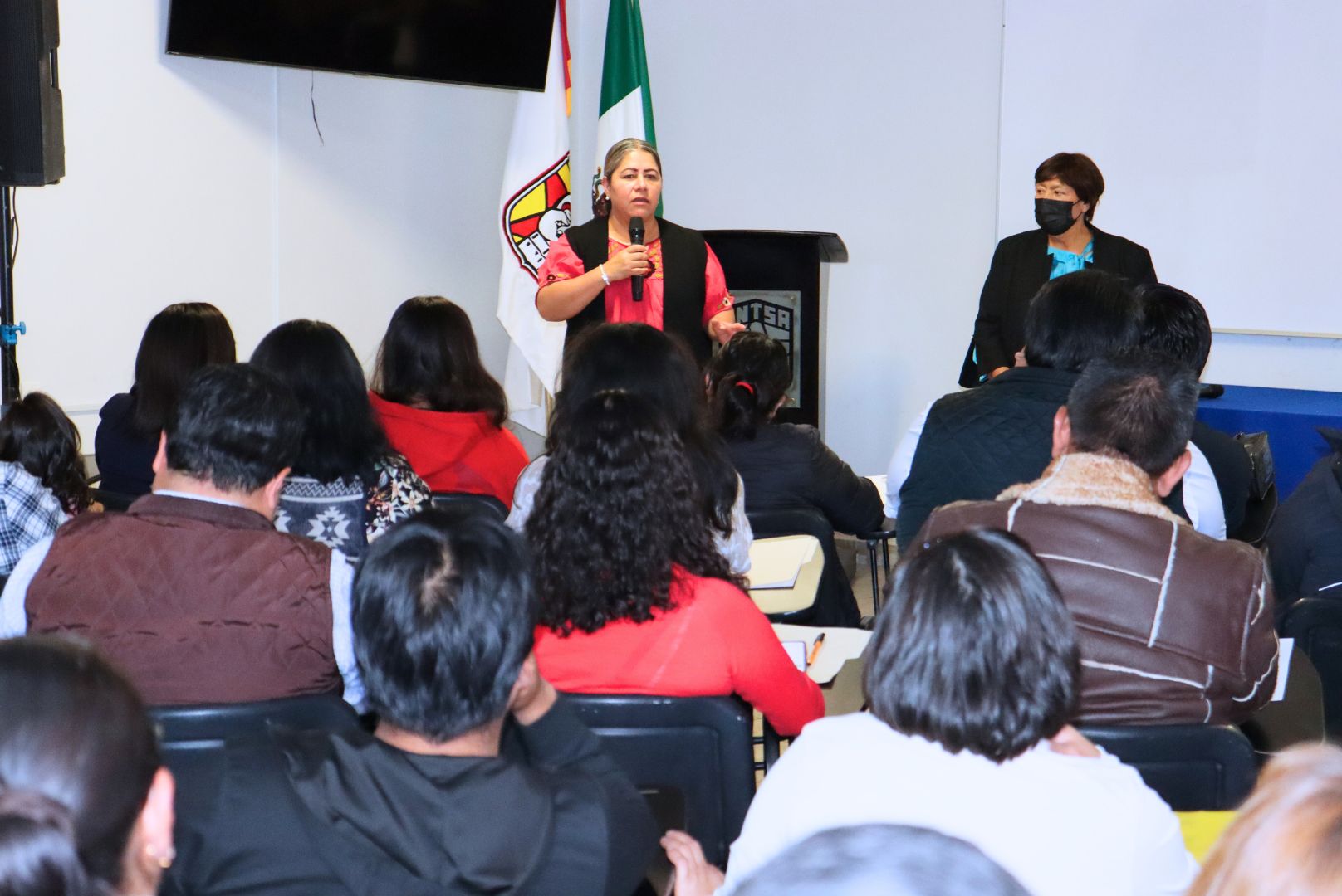 Entrega SNTSA 114 becas de excelencia a hijos de trabajadores