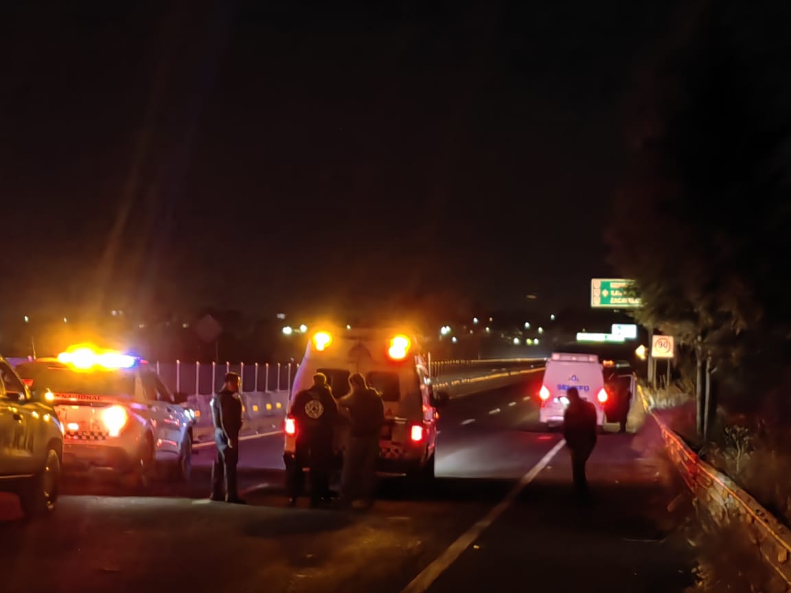 Hombre pierde la vida tras ser atropellado en el Libramiento Tlaxcala