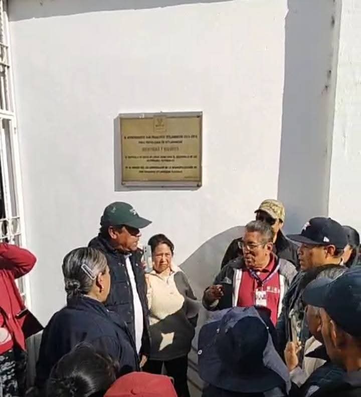 Acusan vecinos de Tetlanohcan "imposición y despojo" por parte de la alcaldesa Kritsbey Pérez