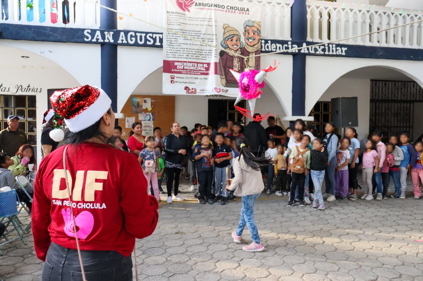 Con posadas decembrinas, Tonantzin Fernández fortalece la convivencia familiar en San Pedro Cholula