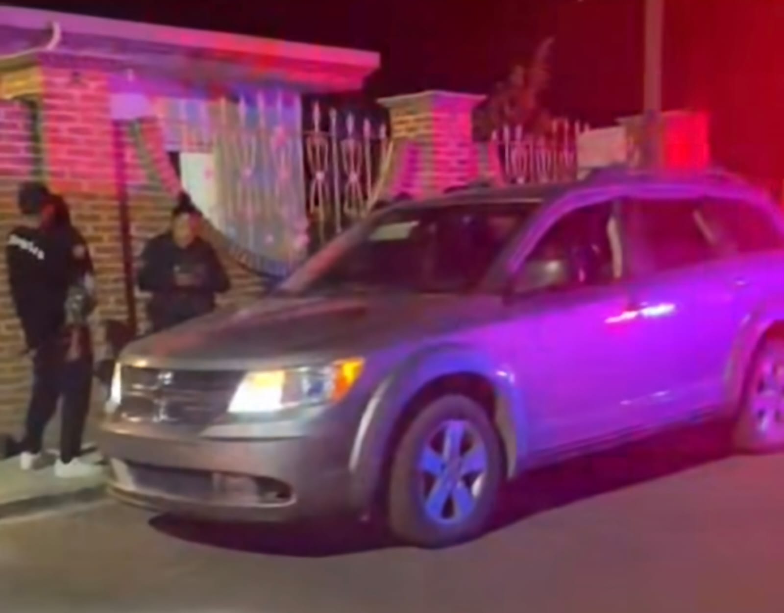 Acción policial en San Antonio Mihuacán logra detención de vehículo con reporte de robo y tres personas