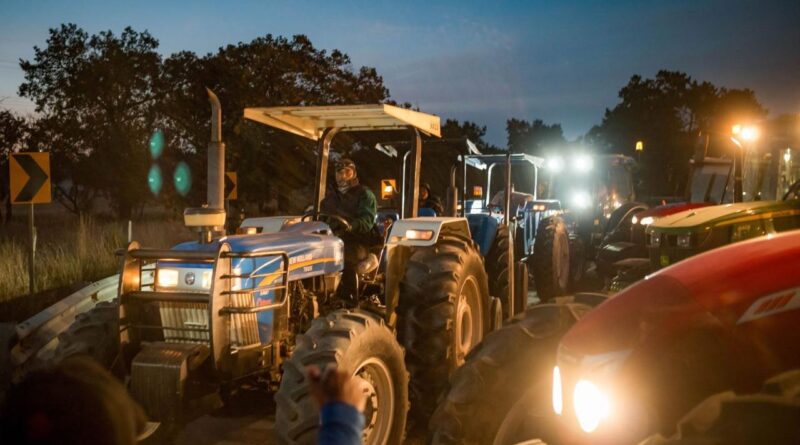 ¡Tractores en marcha! Agricultores listos para llegar a CDMX por el agua