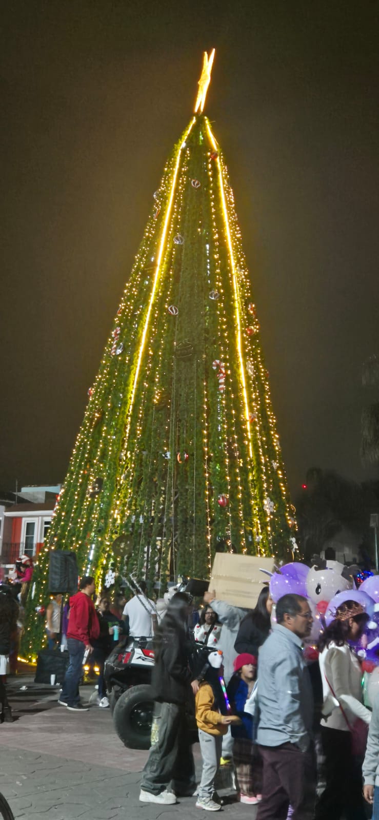 encienden arbol cuautlancingo 3