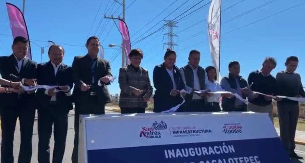 Entrega Guadalupe Cuautle Radial a San Antonio Cacalotepec