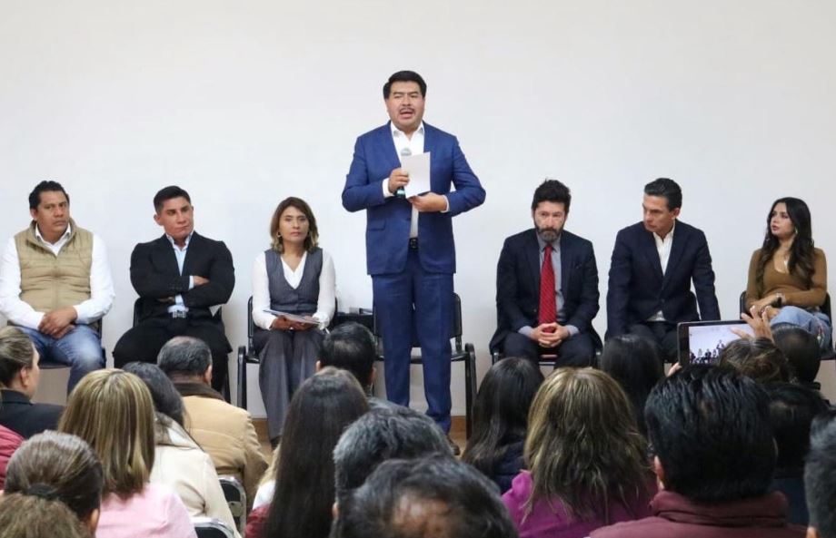 Gobierno de Puebla capacita a delegados sobre programas sociales gratuitos