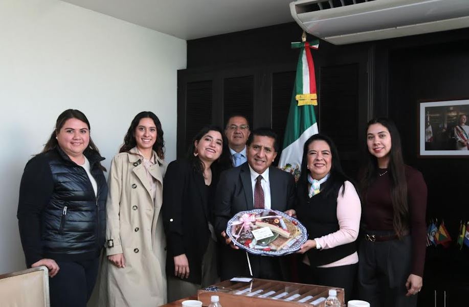 Puebla refuerza programas de asistencia social con el Sistema Nacional DIF