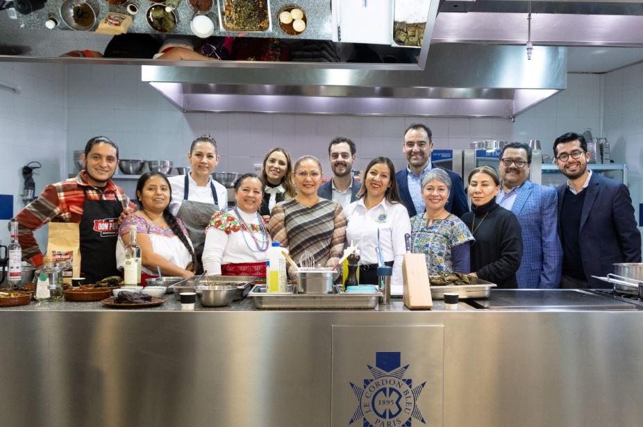 Puebla promueve su café y mezcal en la Feria de Madrid Fusión 2025