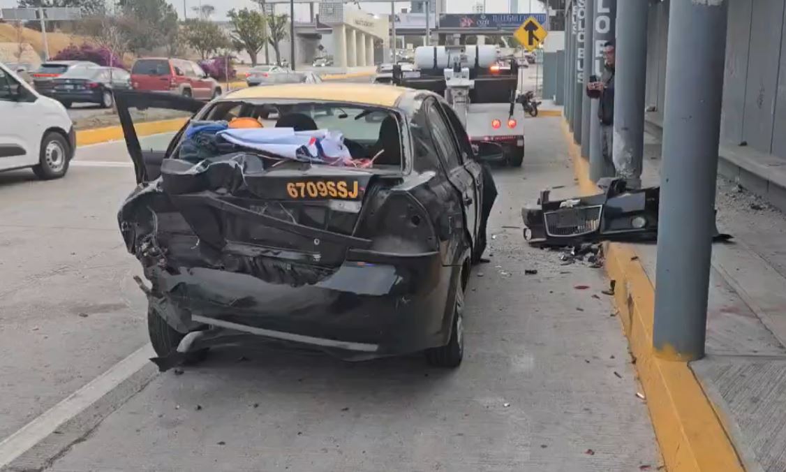 Tres accidentes en la Vía Atlixcáyotl complican tráfico este miércoles
