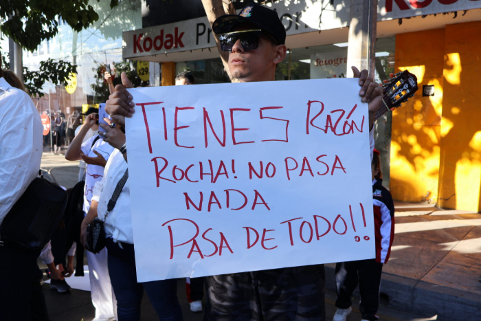 Protesta en Sinaloa: Exigen justicia por Gael y Alexander y la renuncia de Rocha