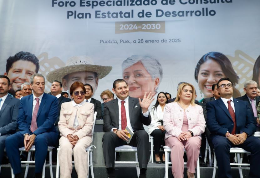 Armenta presenta visión del gobierno para Puebla en el Foro de Consulta Ciudadana