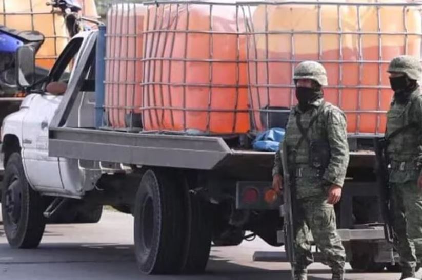 Fuerzas federales detienen a 6 presuntos huachicoleros y aseguran más de 63,000 litros de combustible