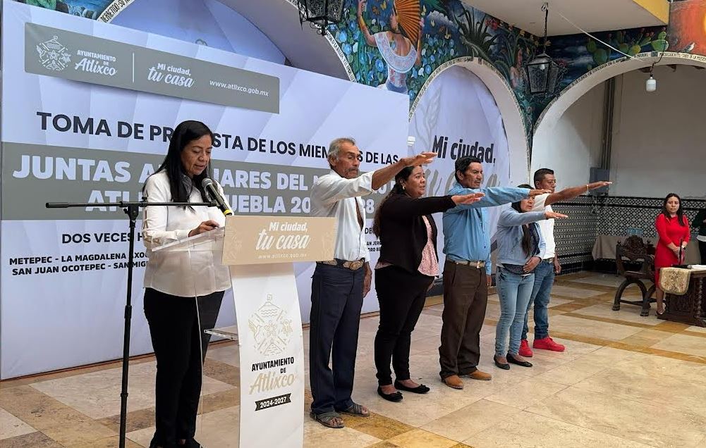 Ariadna Ayala toma protesta a nuevos presidentes auxiliares de Atlixco