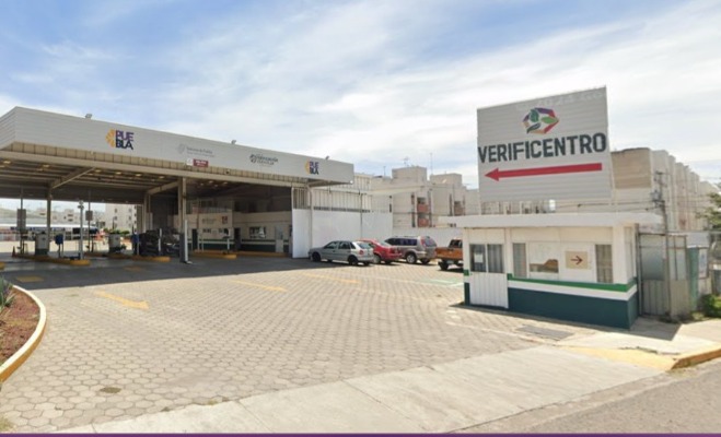 Clausuran verificentros de Puebla por irregularidades en personal y equipos 