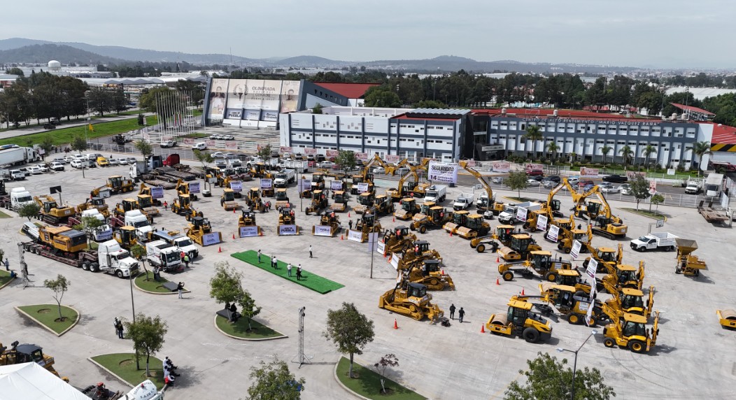 Entregan 14 módulos de maquinaria para fortalecer la infraestructura