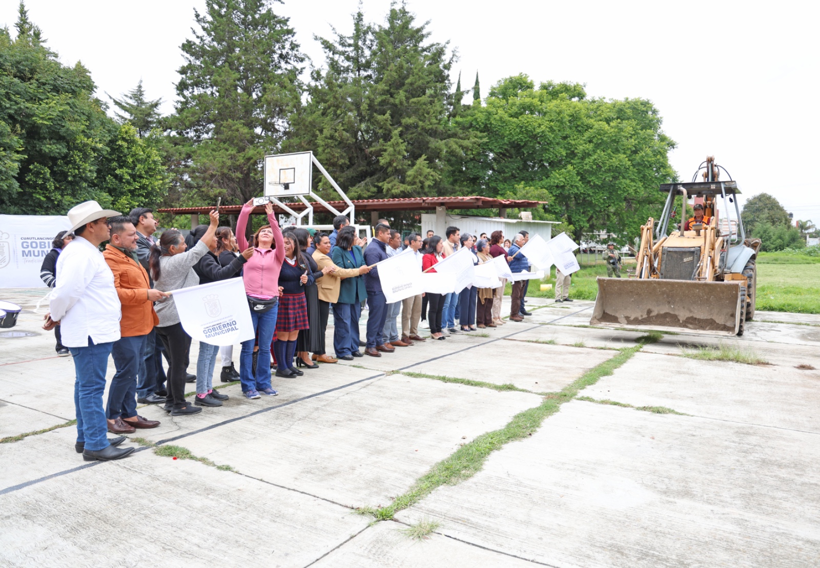 No más al abandono de las instituciones educativas en Cuautlancingo: Omar Muñoz 