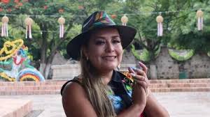 Atentan contra alcaldesa de Cuitzeo durante fiesta; está herida