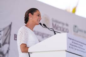 Sheinbaum promete 300 mdp para salud y combate frontal a la corrupción en BCS