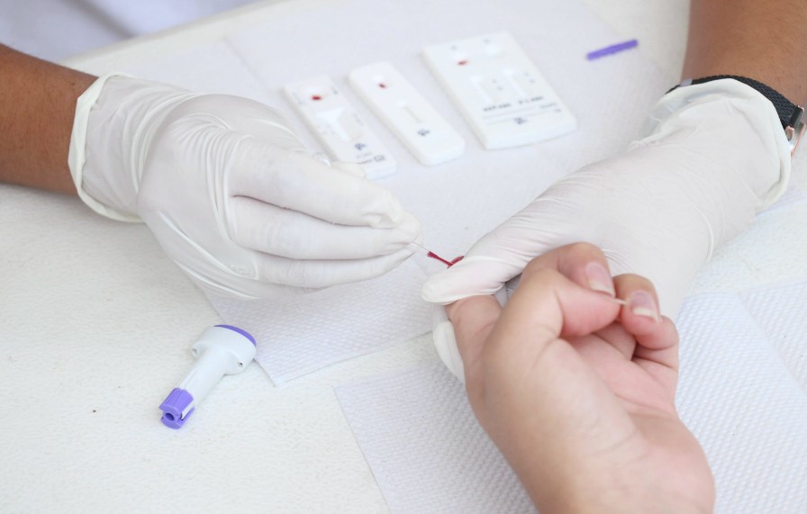 Puebla asegura tratamientos antirretrovirales a personas con VIH