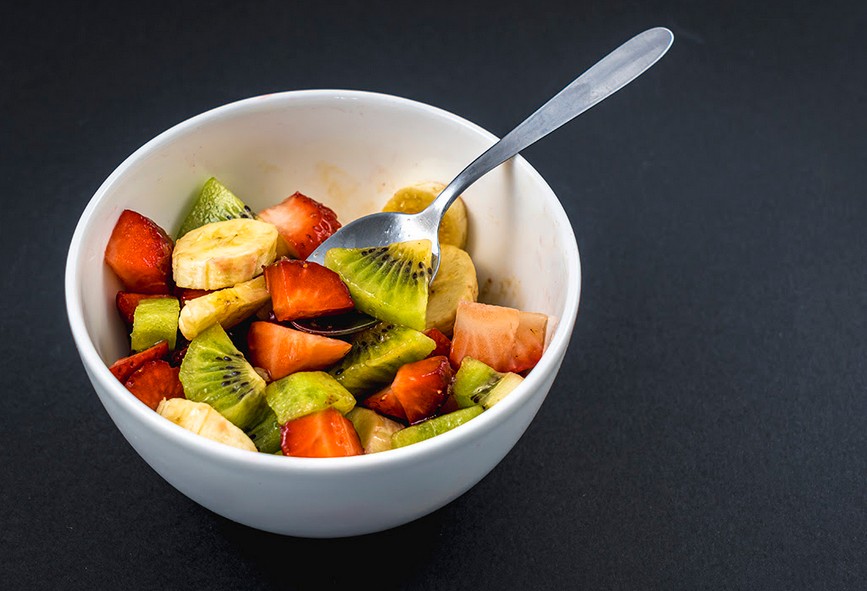 Mitos sobre comer fruta por la noche: lo que dice la ciencia