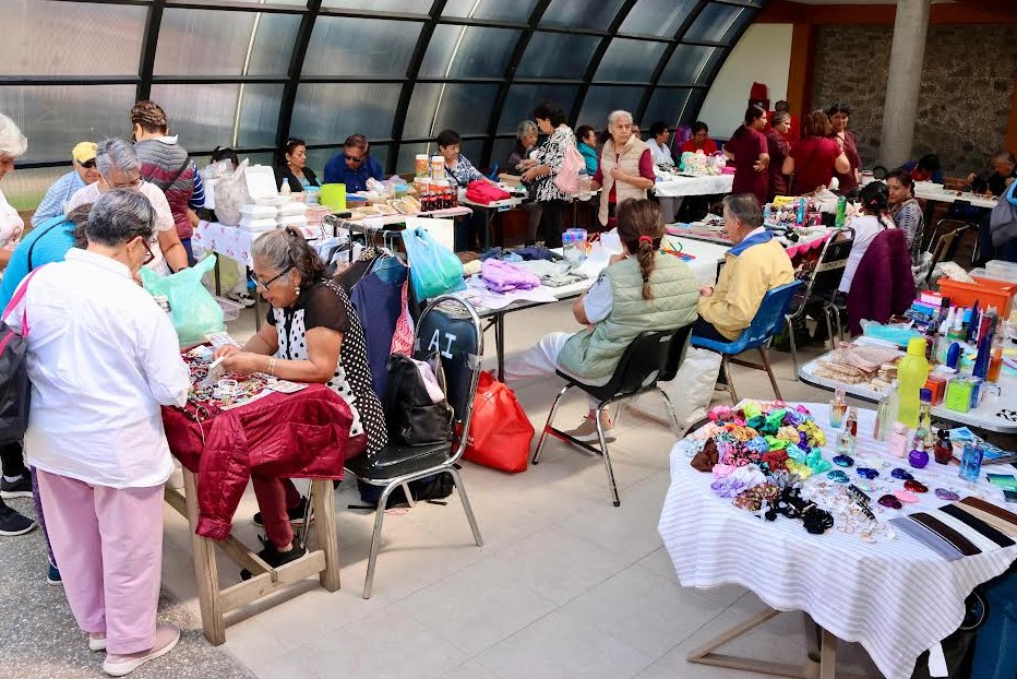 Un espacio de oportunidades para personas adultas mayores