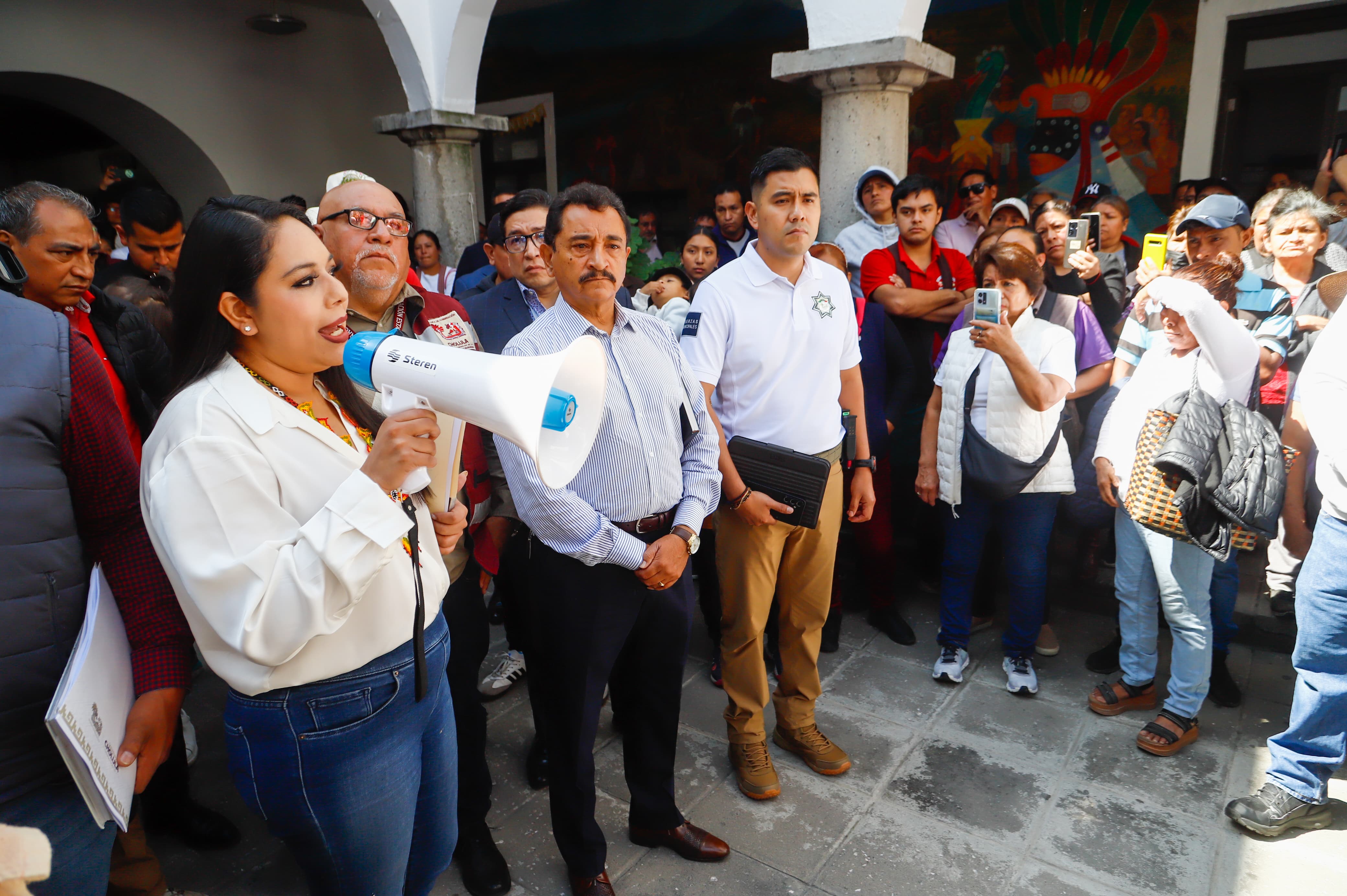 Tonantzin Fernández escucha a locatarios y garantiza Certeza jurídica en los espacios del Mercado Cosme del Razo