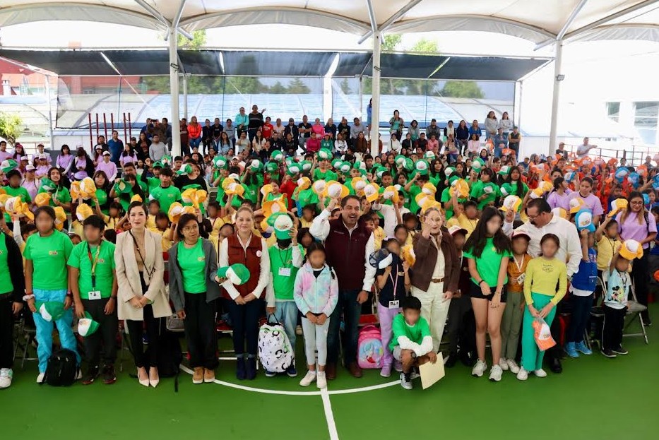 Inicia curso de verano “Por Amor a las Familias” con 360 participantes