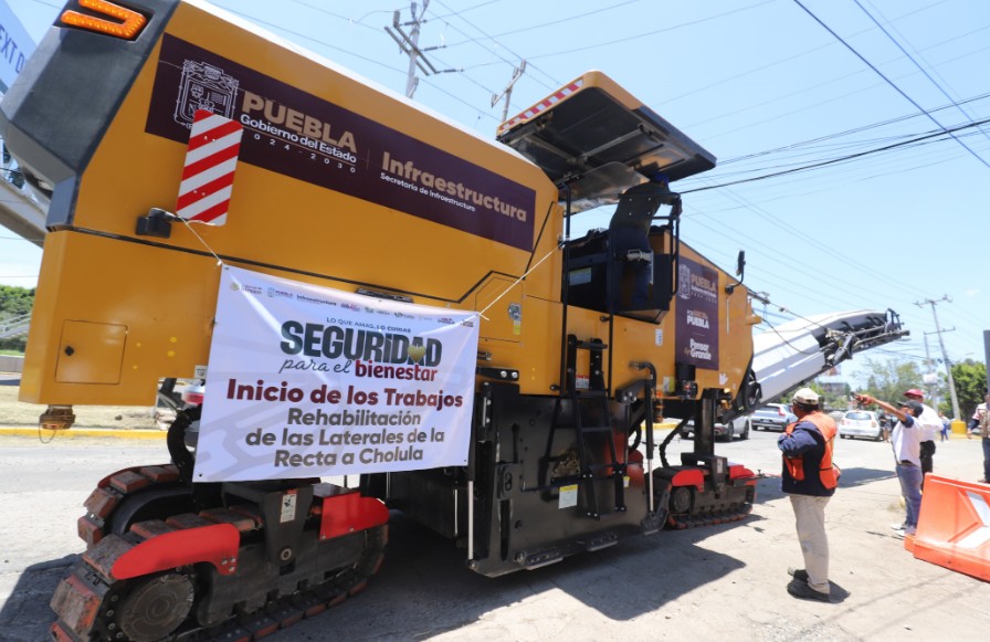 Inician obras en la Recta a Cholula con maquinaria donada por Pemex