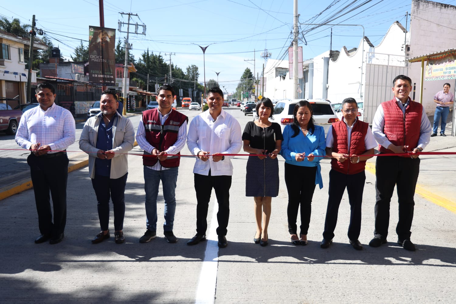 Entrega Omar Muñoz reconstrucción de la avenida México-Puebla