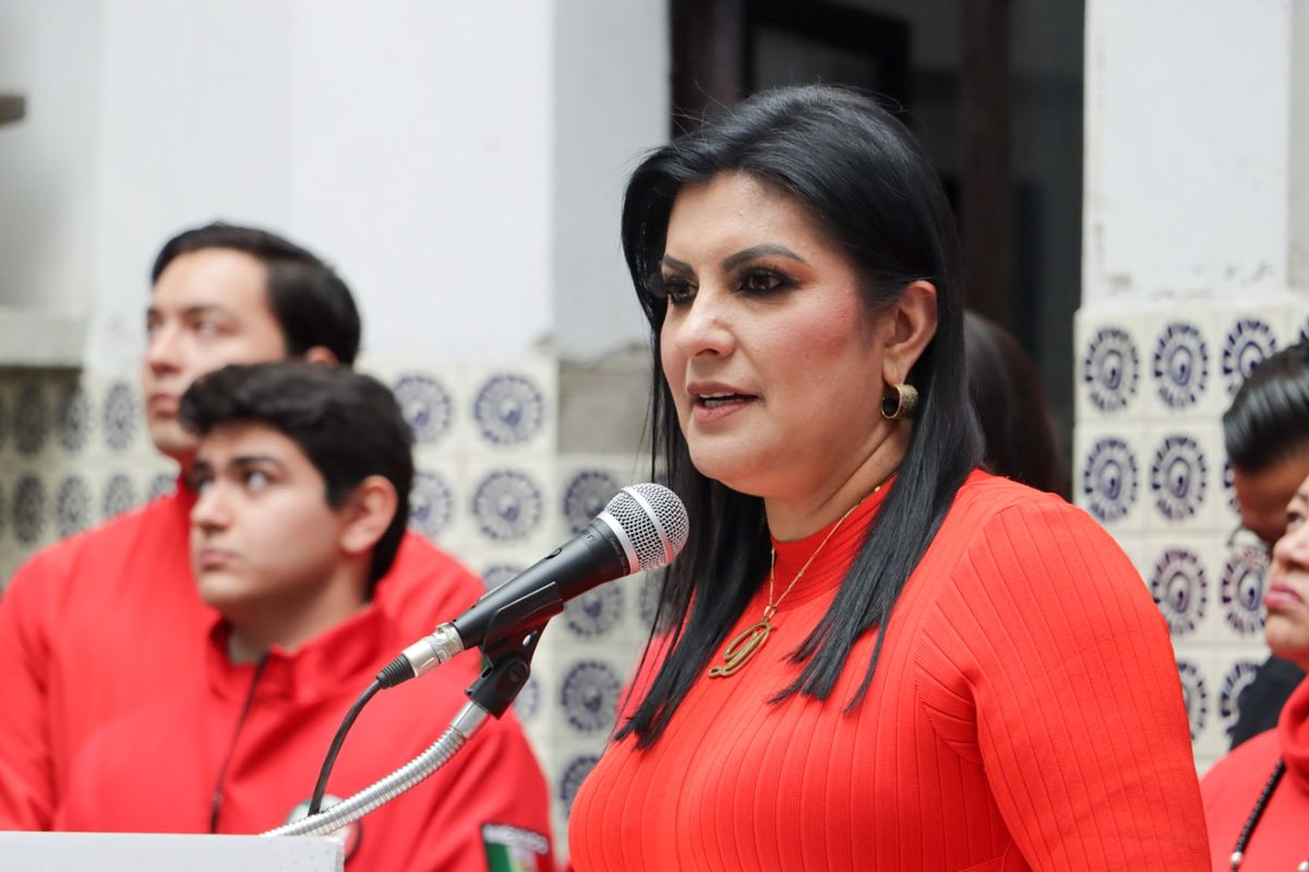 Defiende diputada Delfina Pozos a alcalde señalado por intimidación