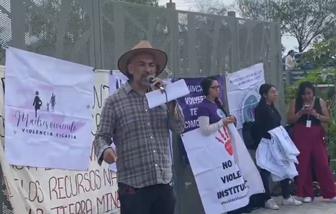 Colectivos exigen liberación de Renato Romero frente a Casa de Justicia en Cholula
