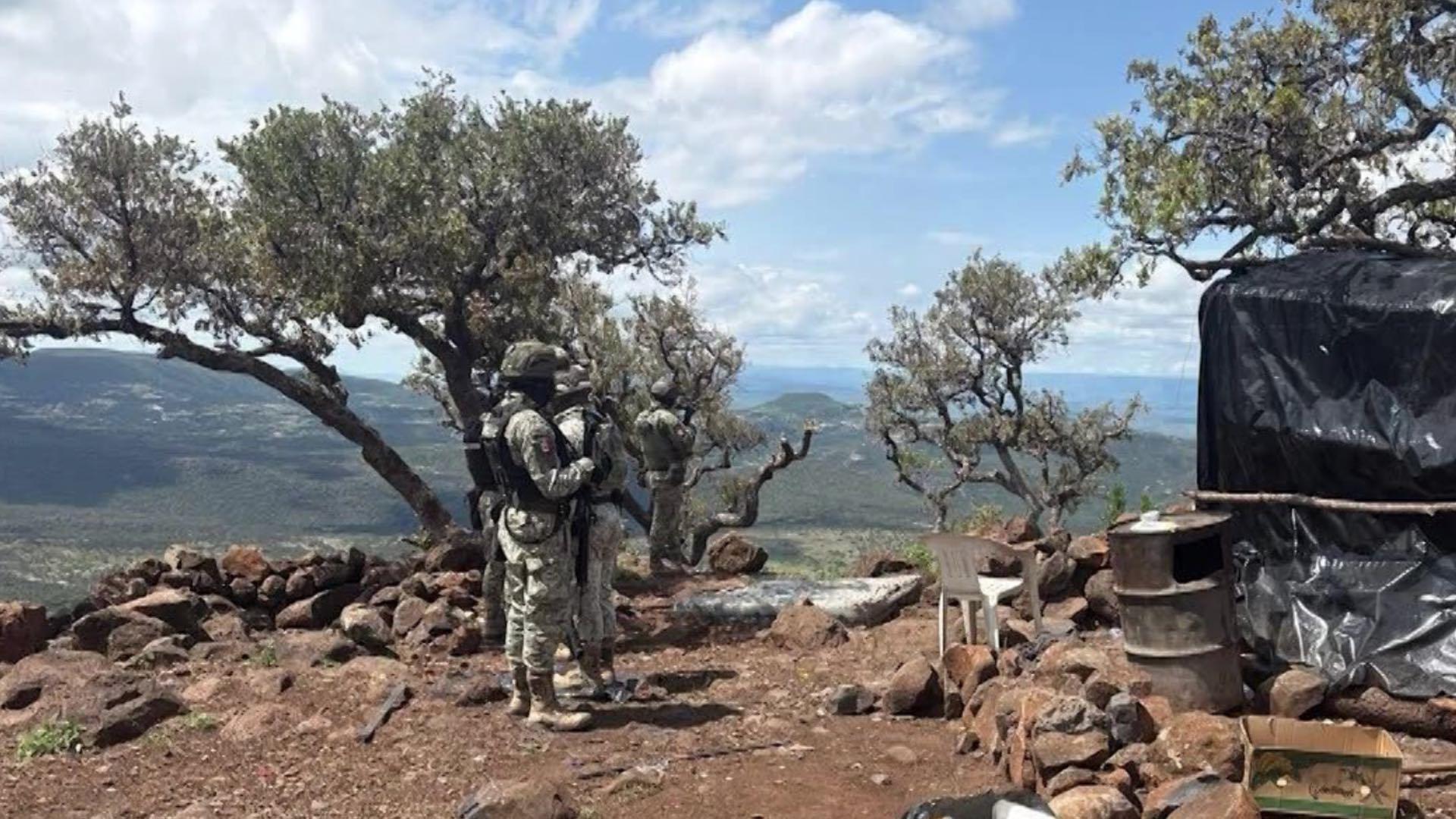 Desmantelan campamento del narco donde entrenaban a jóvenes reclutados