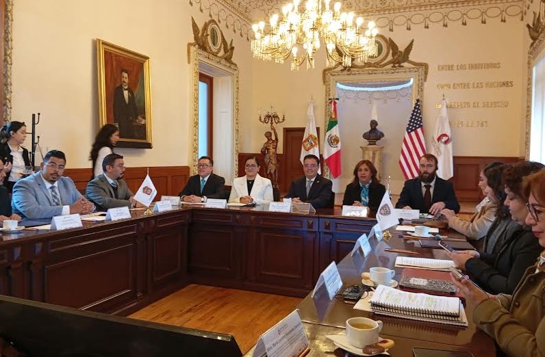 Puebla participa en la Séptima Reunión Binacional de Adopciones