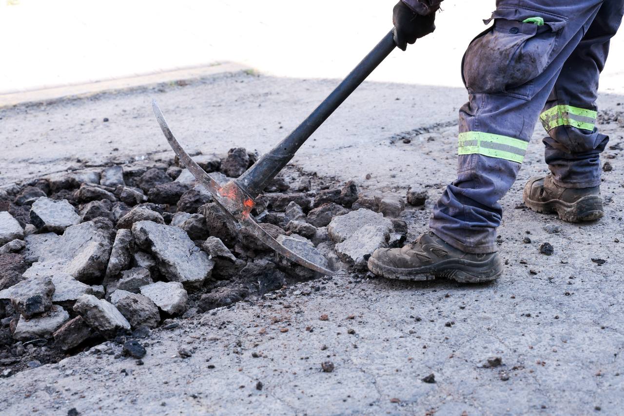 Refuerza Lupita Cuautle mantenimiento urbano en San Francisco Acatepec