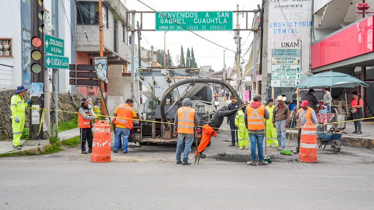 Retoman bacheo en Tlaxcala capital para mejorar calles y seguridad