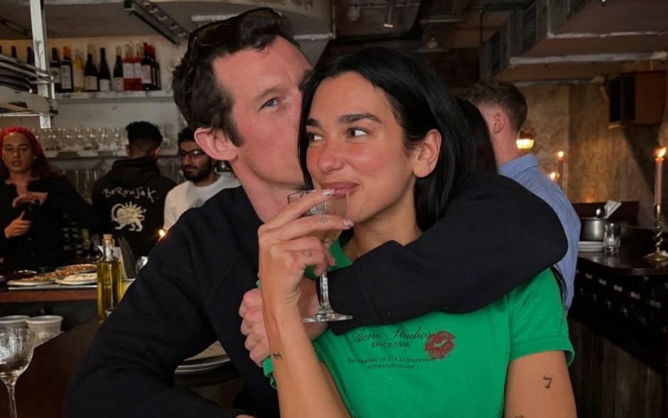 Dua Lipa y Callum Turner confirman su compromiso: “Queremos envejecer juntos”