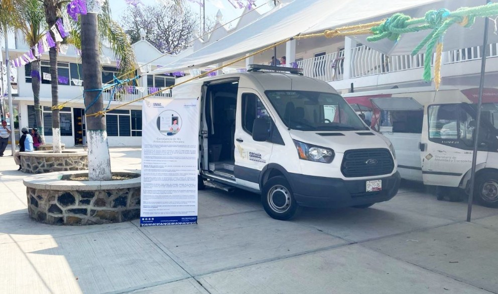 Unidad móvil en Juan C. Bonilla para expedir constancias