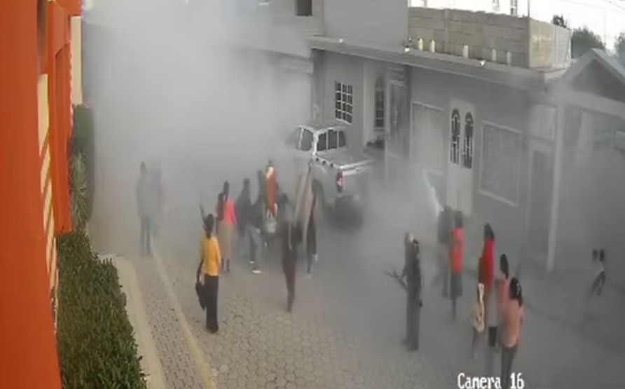 Explosión de cohetes durante procesión religiosa deja niño herido