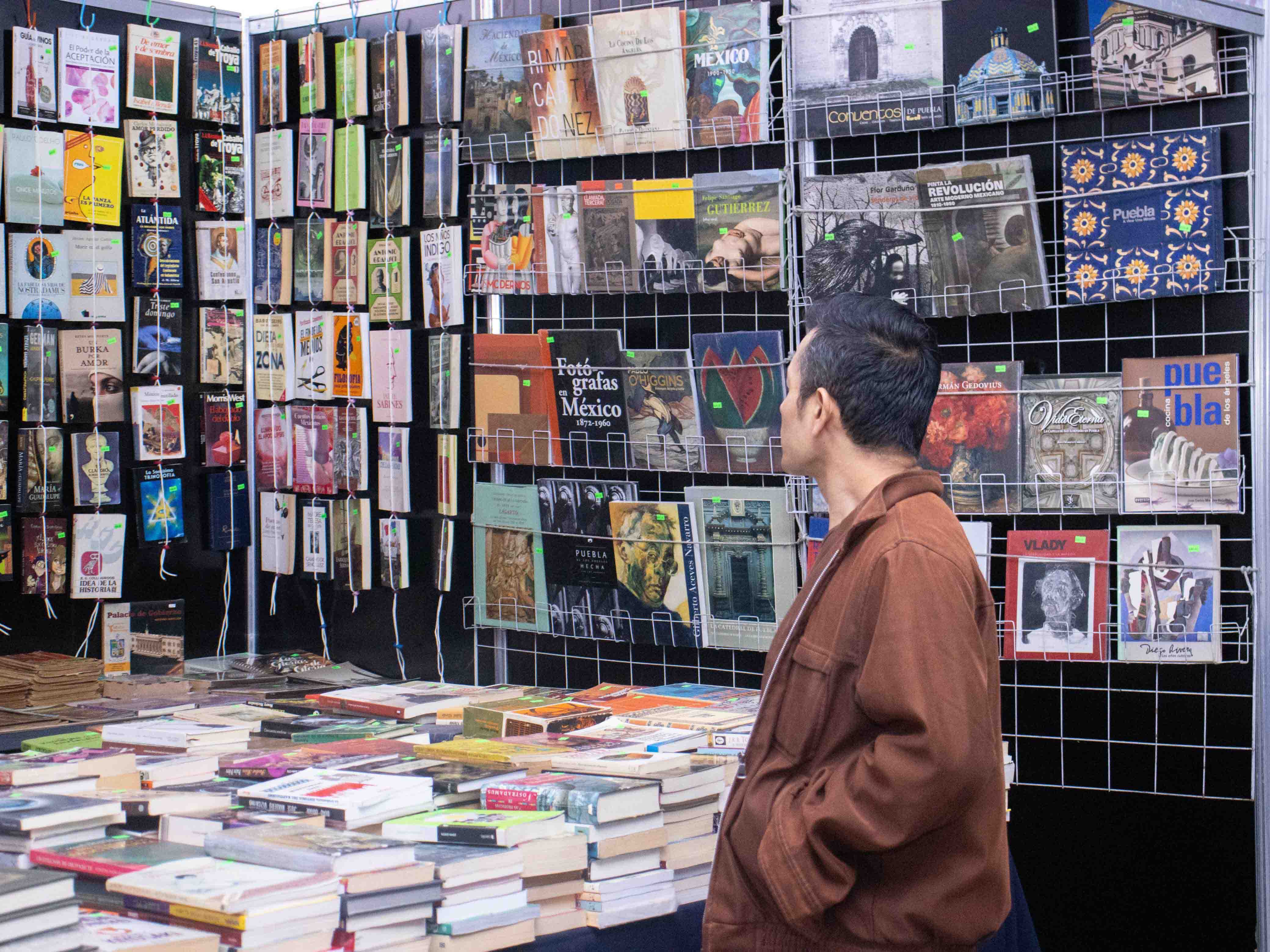 Inauguran la FILIP en Puebla con llamado de Elena Poniatowska a leer para recuperar la memoria histórica