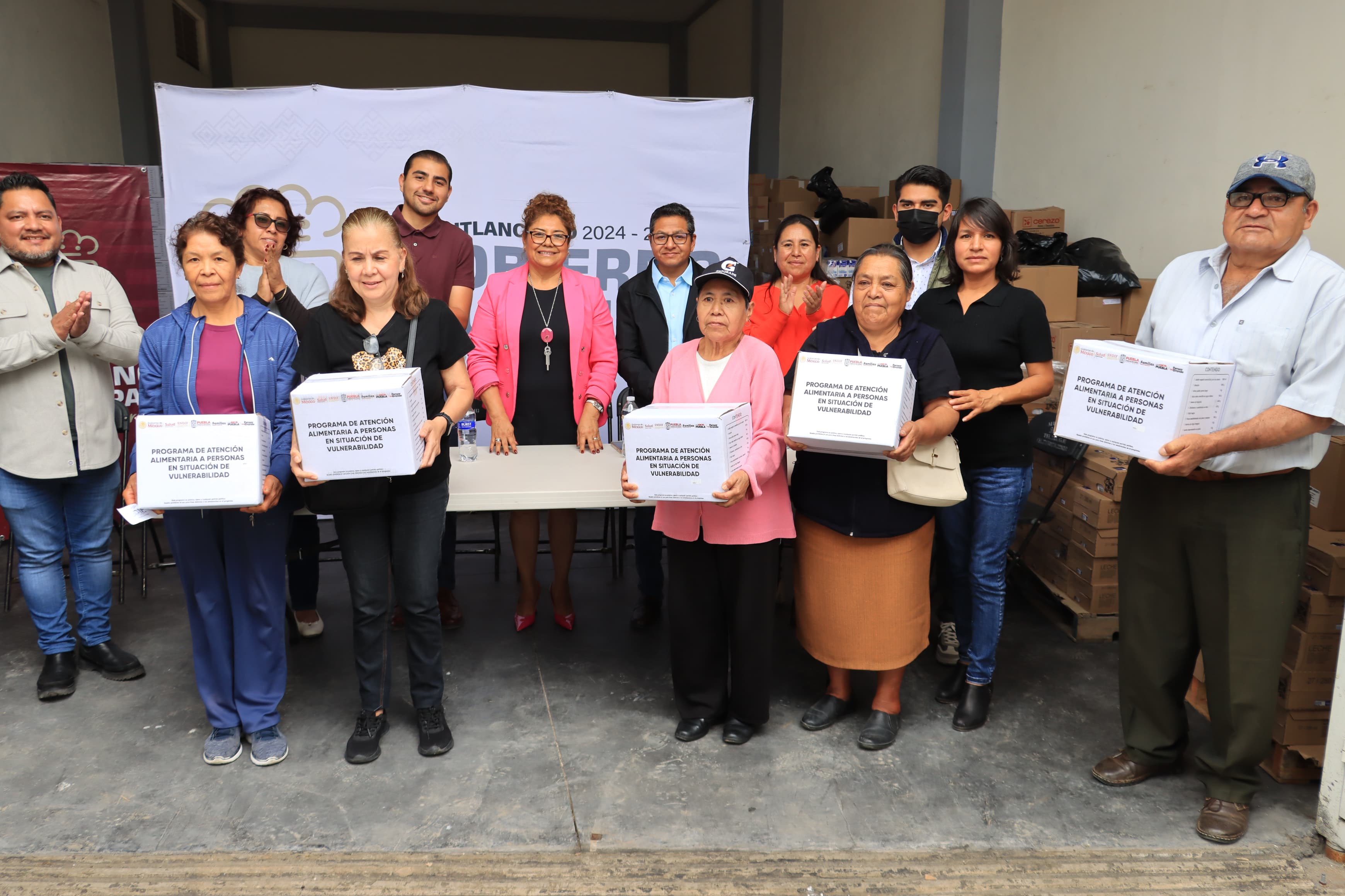 cuautlancingo entrega despensa adltos mayores 3