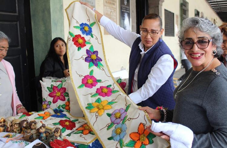 Feria del Emprendimiento busca impulsar autosustento femenino en Cholula