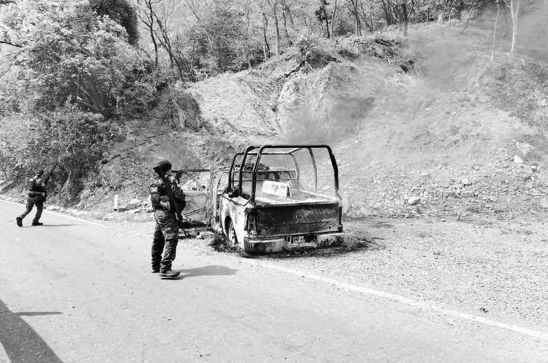 Emboscada en Chiapas deja cinco policías asesinados y calcinados