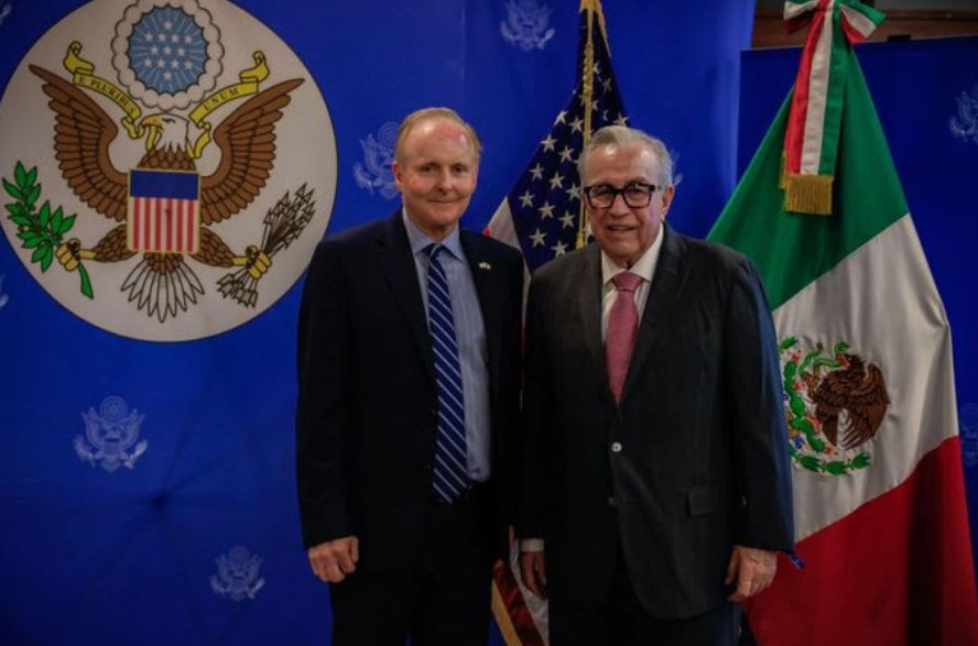 Rocha Moya fortalece lazos con EE. UU. en aniversario de independencia