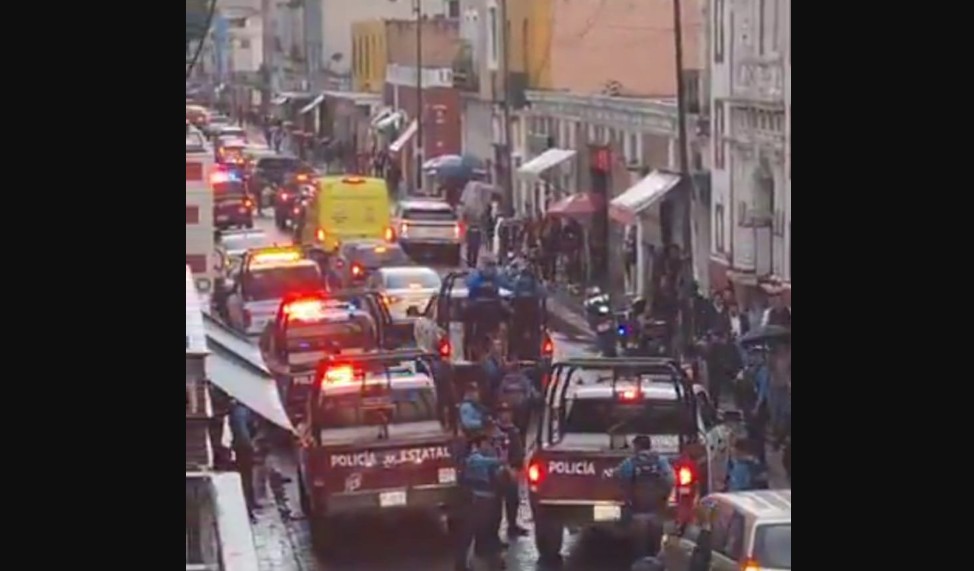 Violento asalto en Coppel del Centro Histórico de Puebla