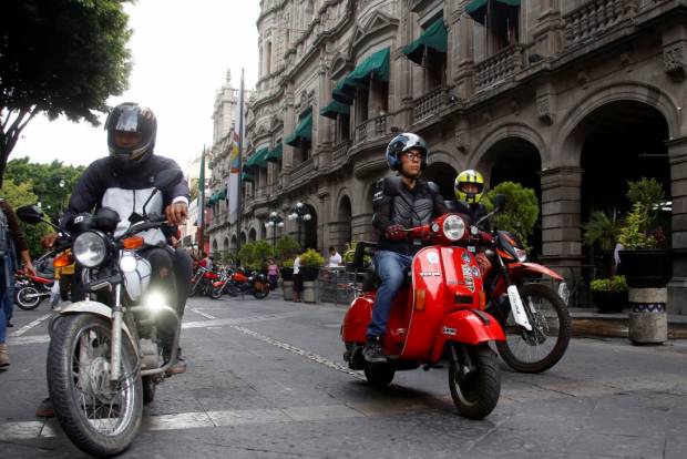 Coparmex pide regular sin criminalizar a motociclistas