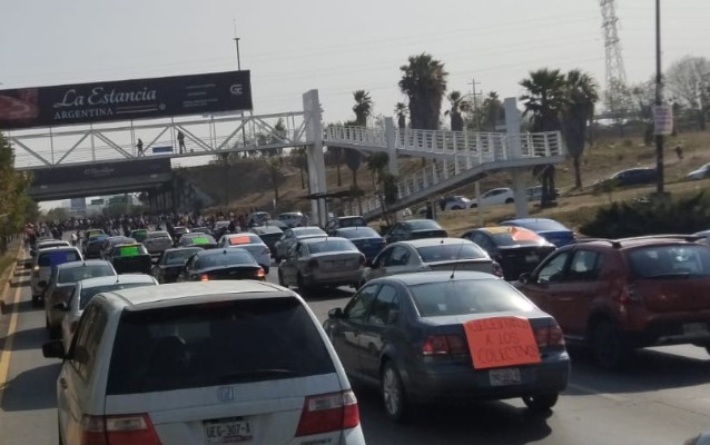 Tras marcha de la 28 de Octubre gobierno de Puebla anuncia más operativos contra taxis pirata