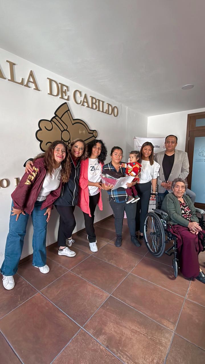 Educación para el futuro: Adultos en Texoloc reciben certificados del ITEA