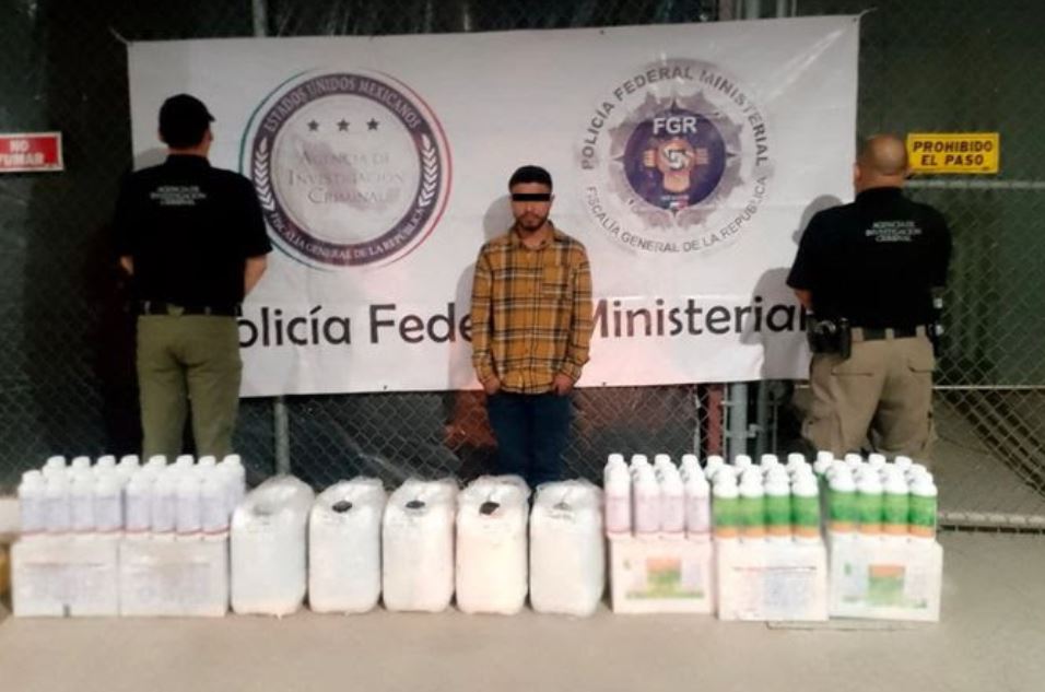 Detención de hombre con metanfetamina líquida en Sonora