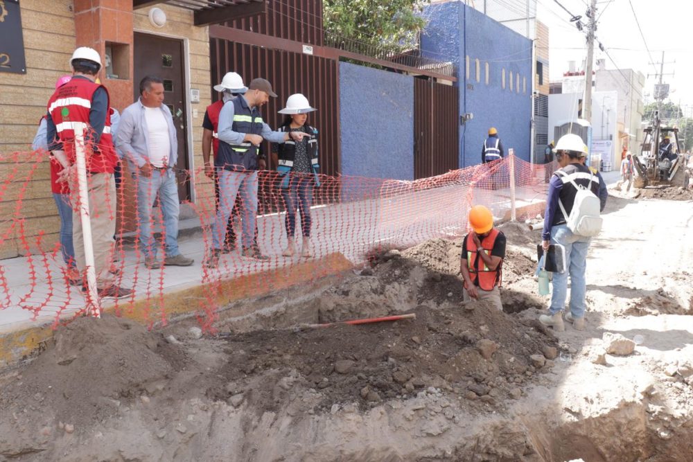 Supervisan avances en rehabilitación vial en Puebla
